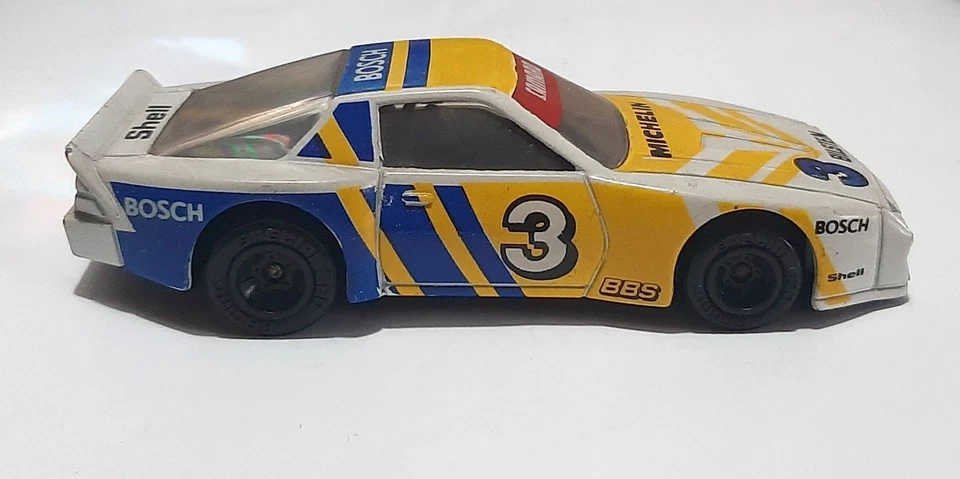 Modellino Matchbox Special Chevrolet Camaro (1983) sc.1:40 - Immagine 3 di 4