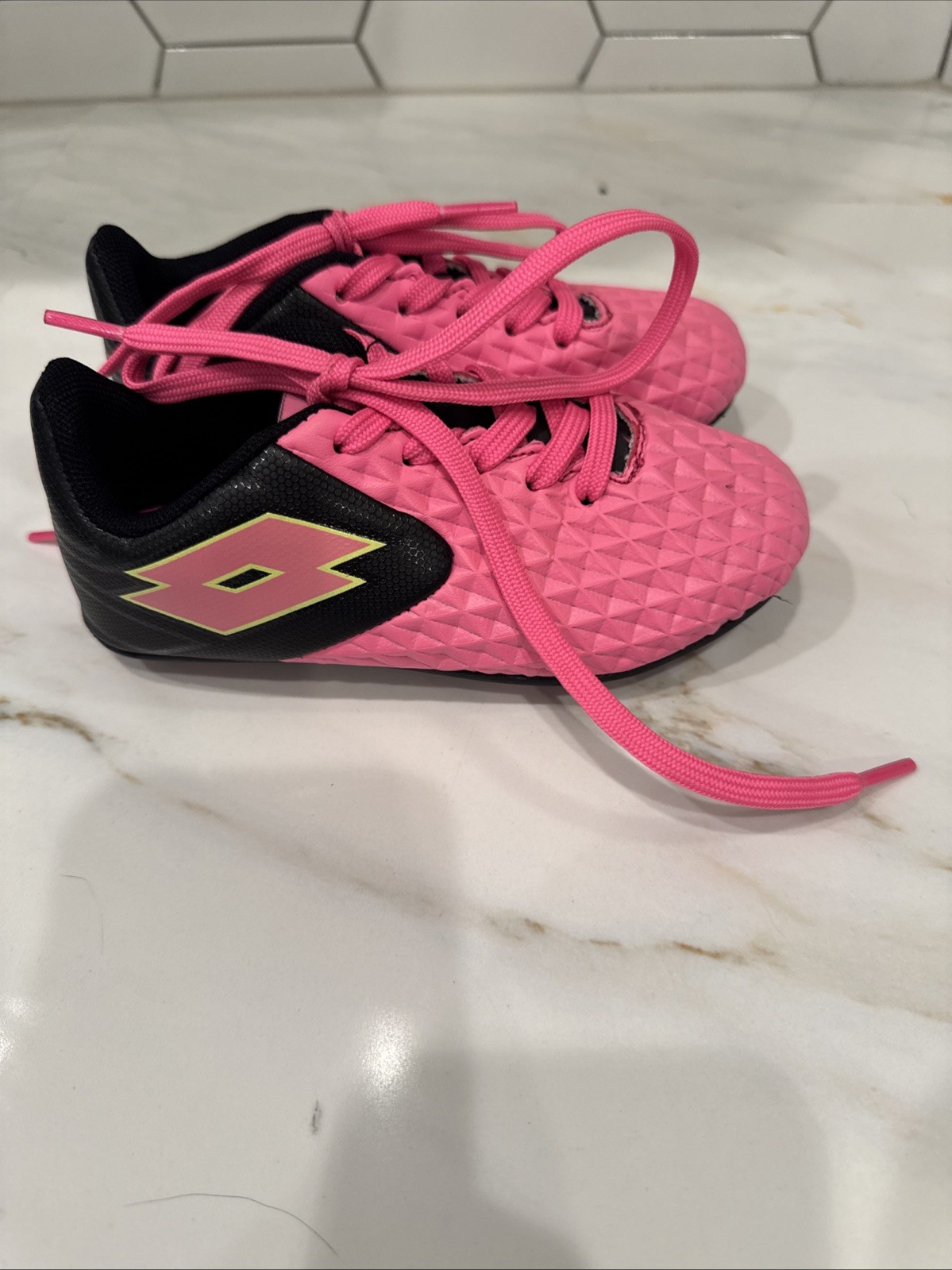 Lotto Forza Elite JR tacchetti calcio bambina rosa nero giallo taglia 11