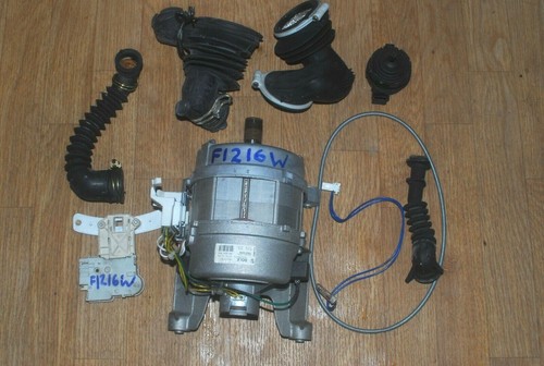 ZANUSSI F1216W WASCHMASCHINE DEFEKT FÜR IND TEILE:MOTOR,TÜRGAMASCHE,SCHLÄUCHE,PRESSE