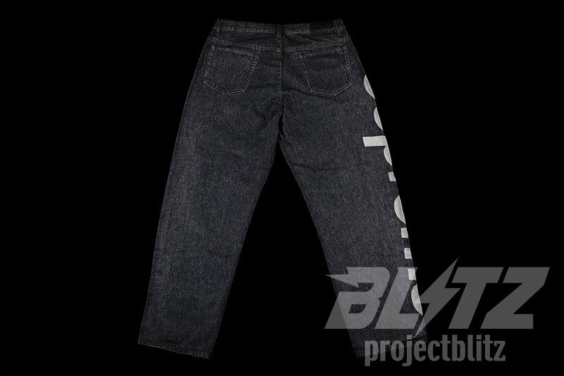 パンツ Supreme Inset Logo Jean 36 Supreme Inset Logo Jean (SS22) - $198