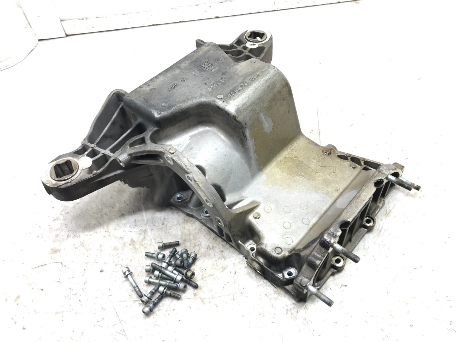 2014-2017 MASERATI GHIBLI S Q4 AWD 3.0L OIL SUMP OIL PAN OEM.