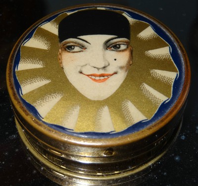 Boîte à Poudre De Maquillage Bleue - Dimensions 8x8x4.5 Cm, Plastique, Occasion Très Bon état