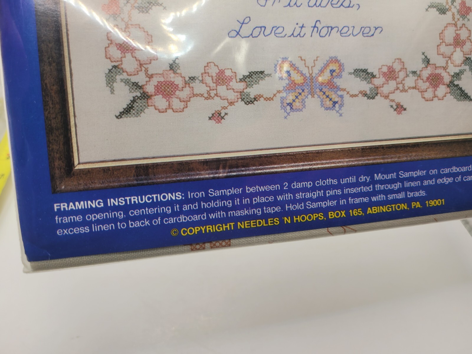 Needles 'n Hoops SET IT FREE 326 Butterflies Needlework Craft Kit