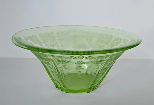 Vintage Anchor Hocking Princess Green Uranium Depression Glass Serving Bowl
