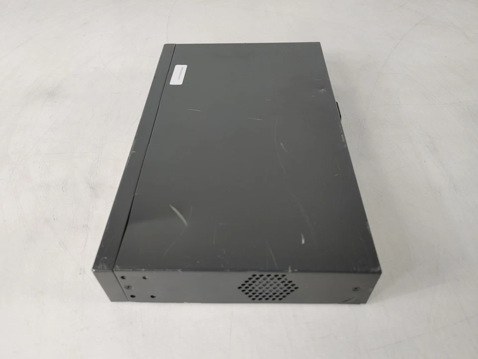 TP-Link 16-Port Gigabit Easy Smart Switch with 8-Port PoE+ TL-SG1016PE - Image 4 of 4