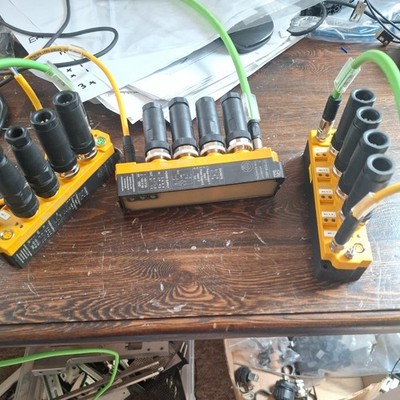 BECKHOFF EP1908 - & 4 Stecker & 2 Kabel, EtherCAT Box 8-Kanal Digitaleingang