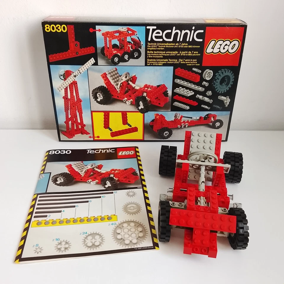 LEGO Technic 8030 Universal Building Set, photo 1 sur 5