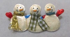 Vtg AJMO Signed SNOWMAN TRIO Smiling Friends Carrot Noses 2-3/8” Wide