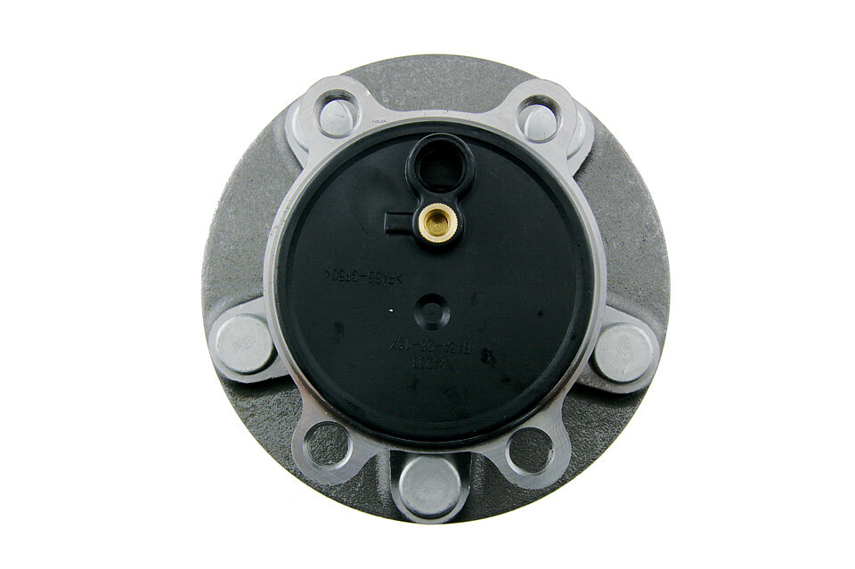 Moyeu de roue arriere Mazda 3 Axela piece chassis code B45A2615X