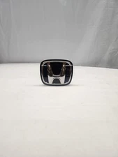 #8711. HONDA PILOT TOURING 23-24 OEM FRONT GRILLE EMBLEM LOGO BADGE RADAR COVER 
