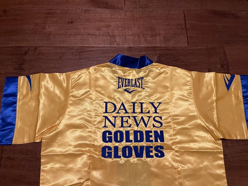 Everlast Daily News Guantes Dorados Boxeo Esquina Anillo Chaqueta Bata - Para Hombre M - Nuevo Foto 2 de 4