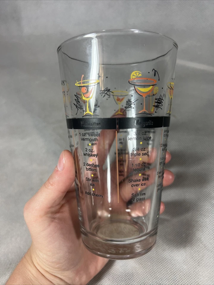 Vaso de pinta Bartender's Measuring + Recipe Mixology 16 oz negro y amarillo R2 Foto 4 de 4