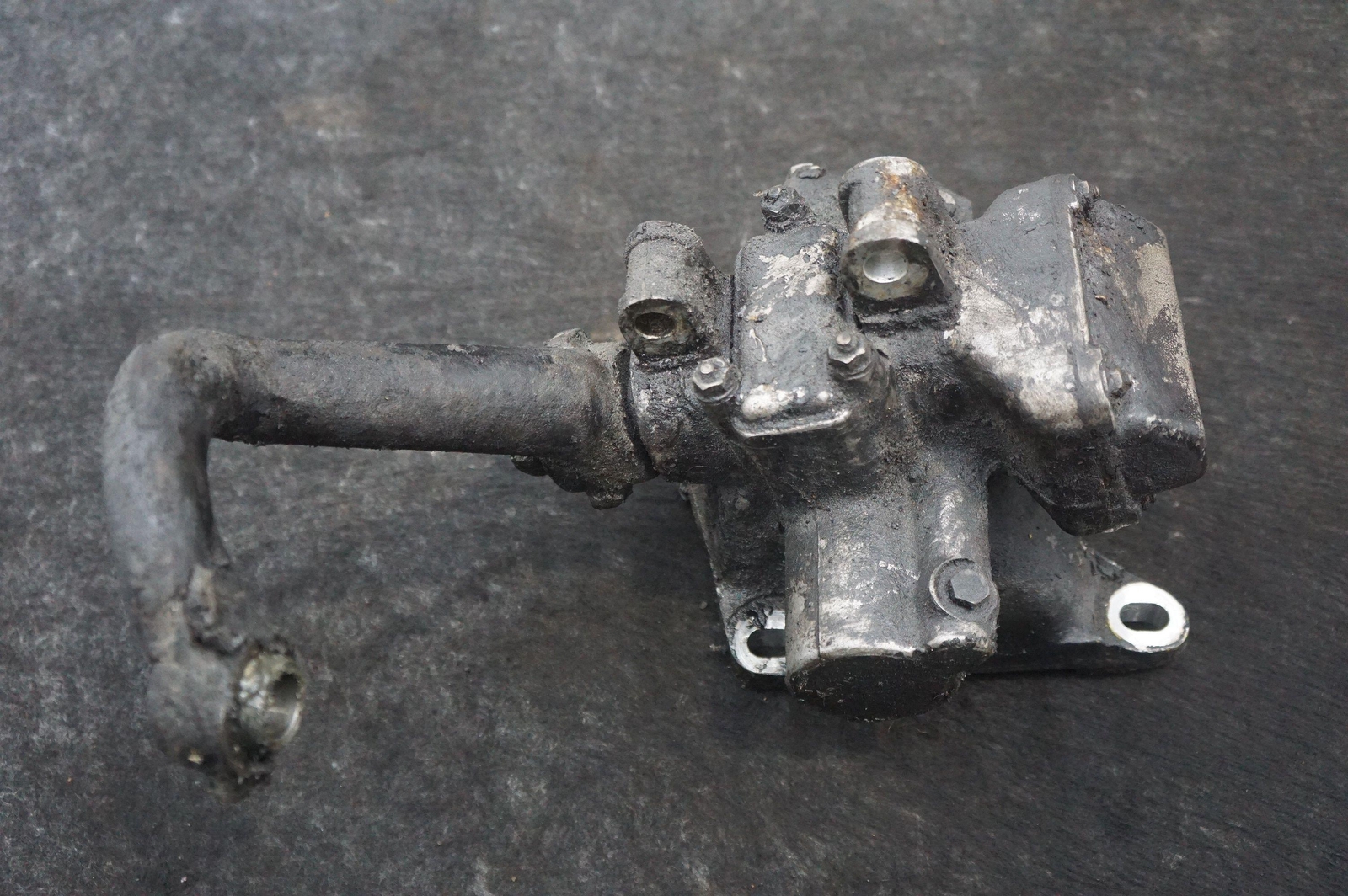 Auxiliary Steering Dampening Box OEM UR14526 Rolls Royce Silver Shadow 1973
