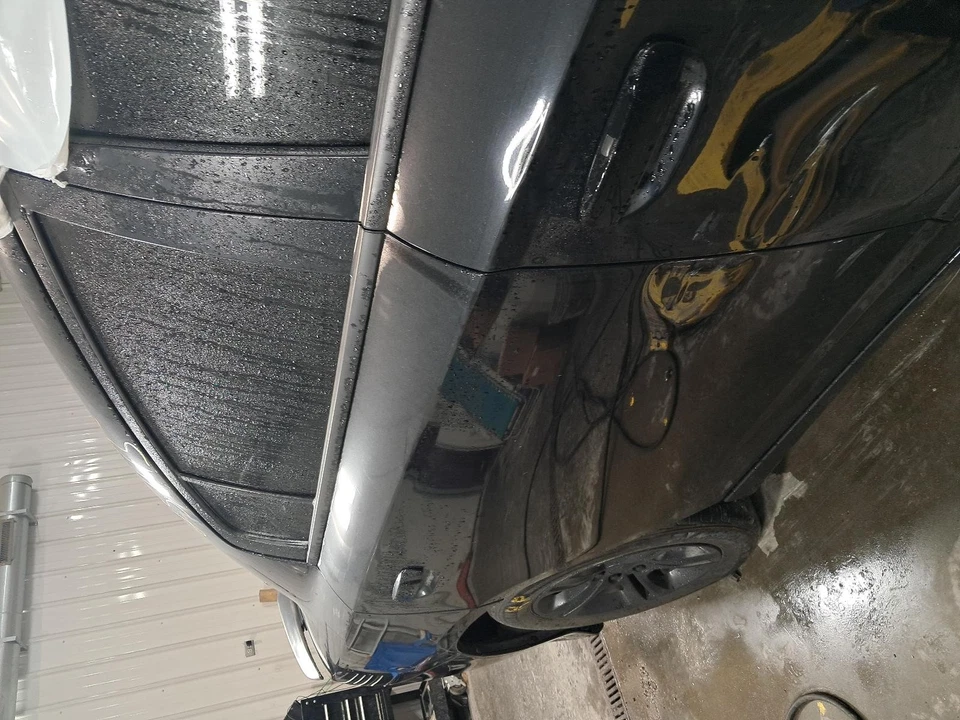 Conjunto de puerta trasera derecha usado lado trasero se adapta a: Dodge Charger 2022 grado trasero derecho Foto 2 de 4