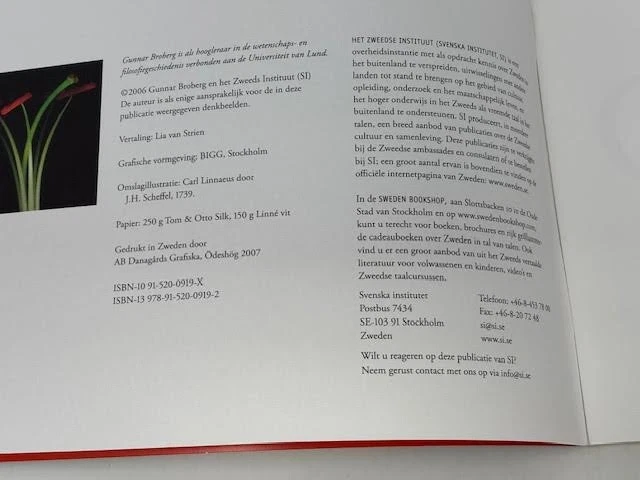 Carl Linnaeus by Gunnar Broberg (2007, Softcover) – Swedish Text – Like New - Image 4 of 4