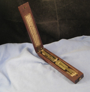 H BELL ANTIQUE BRASS SOVEREIGN GUINEA COIN BALANCE POCKET SCALES & WOODEN BOX