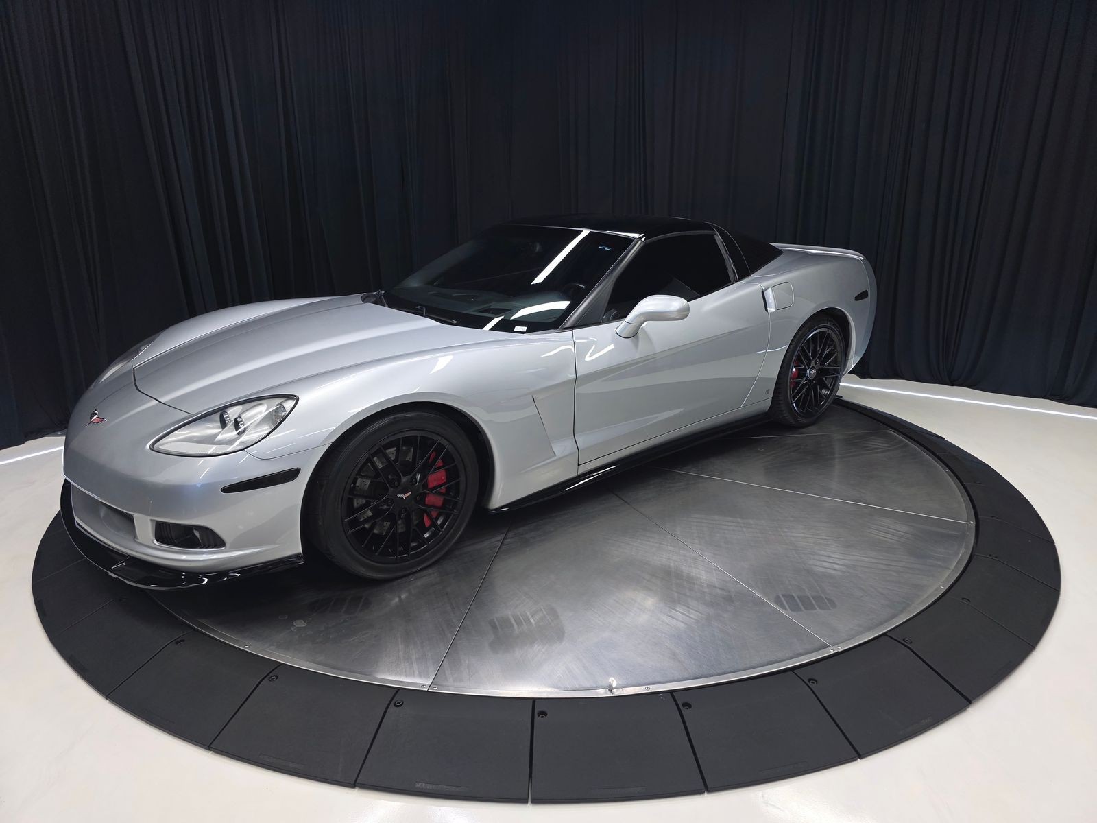 2009 Blade Silver Metallic Chevrolet Corvette   | C6 Corvette Photo 10