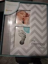 Pearhead Chevron Baby Book with Clean-Touch Ink Pad - Grey Newborn- 5th Birthday