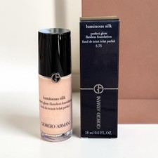 Giorgio Armani Luminous Silk Natural Glow Foundation 5.75 0.6oz New