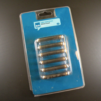 B&Q Satin Nickel Finish 64 mm D Ziehgriff Schublade Schrank Küche 6er Pack - Neu
