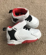 AND1 Baby Boys Size 3 High Top Basketball Shoes Sneakers Adjustable Strap