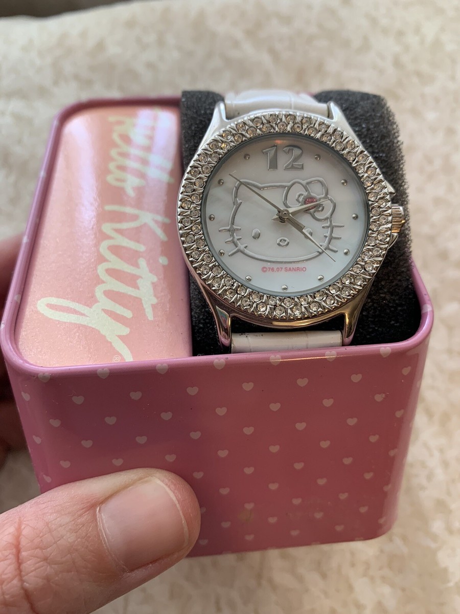 Montre Hello Kitty 2007 Neuve En Boîte Métal - Cadran Nacré Blanc Strass - Jamais Portée