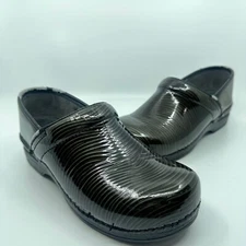 Dansko XP Women’s Sz EU 41 US 10.5-11 Brown Striped Patent Leather Nursing Clogs