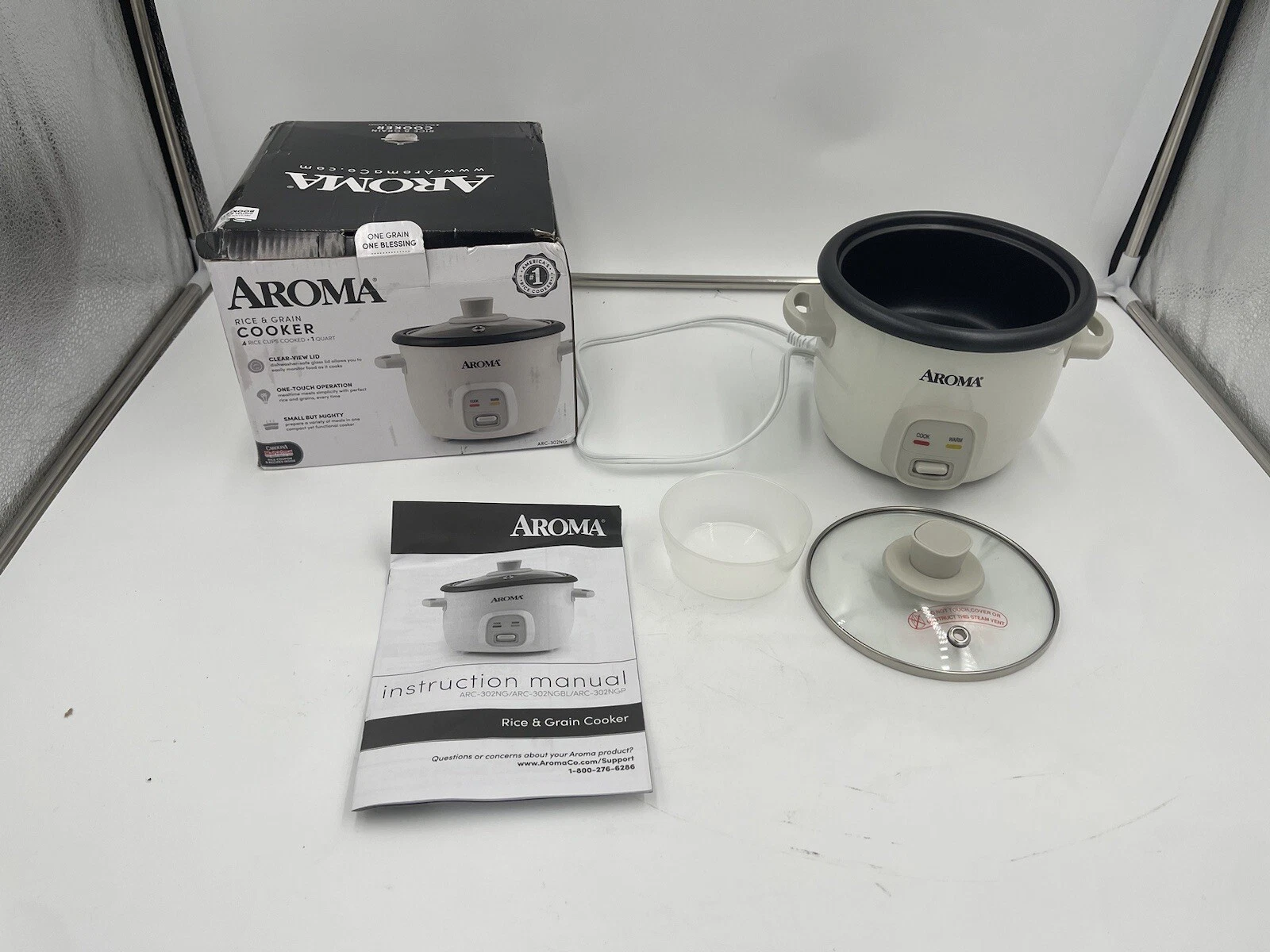 Aroma Housewares 4-Cups (Cooked) / 1Qt. Rice & Grain Cooker (ARC-302NG), White