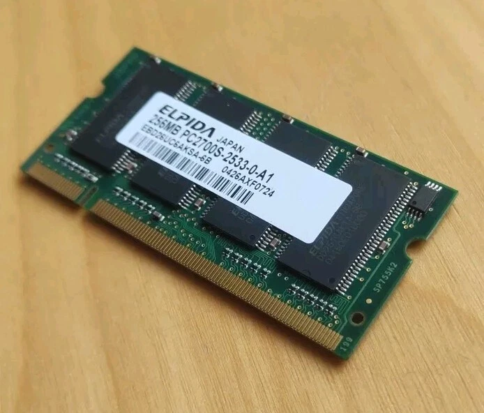 Elpida Japan 256MB DDR PC2700S-2533-0-A1 Laptop Memory RAM Stick EBD26UC6AKSA-6B Foto 3 de 4