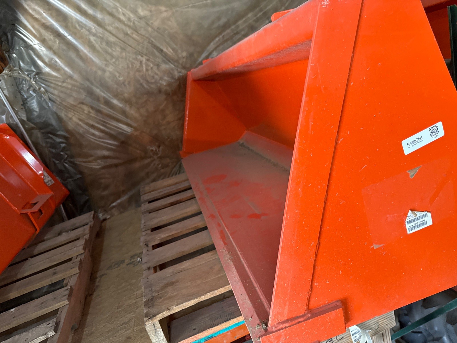 2024 KUBOTA L2235A 72" Q.A. SQUARE BACK BUCKET