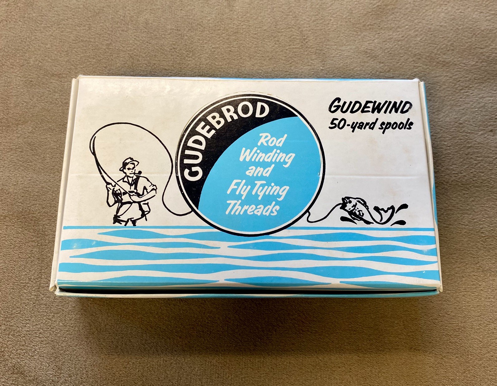 Vintage NOS Rod Winding Thread Size 00 Twelve Color Assortment 