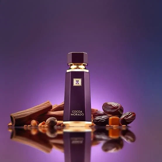 Fragancia World French Avenue Cocoa Morado EDP para mujer madera 3,4 fl oz Foto 2 de 4