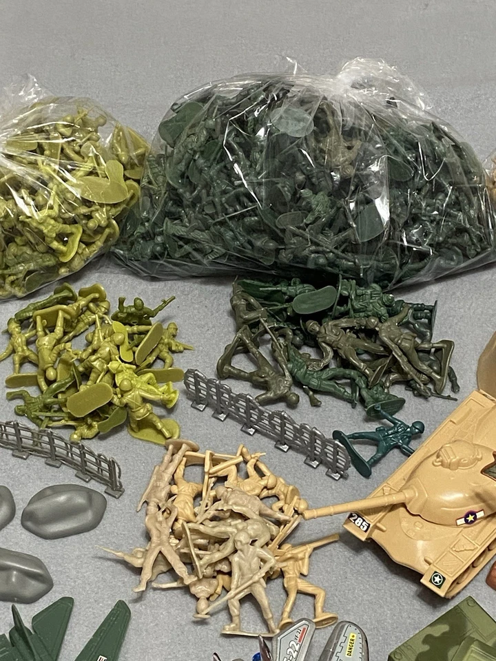 Lote De Colección Plástico Ejército Hombres Juguete Soldados Colores Mezclados Accesorios Mezclados Foto 4 de 4