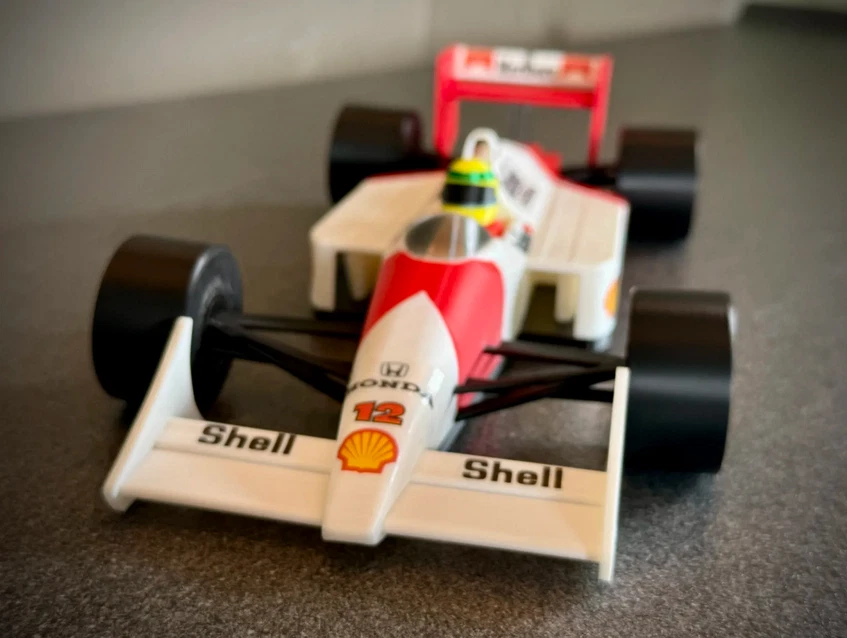 McLaren MP4/4 Winner GP Australia 1993 Ayrton Senna wi 1:14 - Immagine 3 di 4