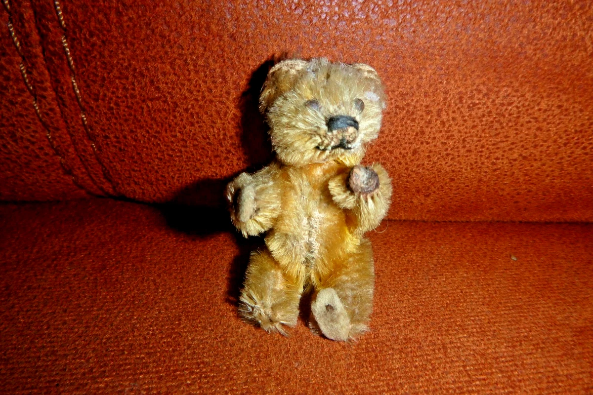 A rare Schuco miniature teddy bear compact | Christie's