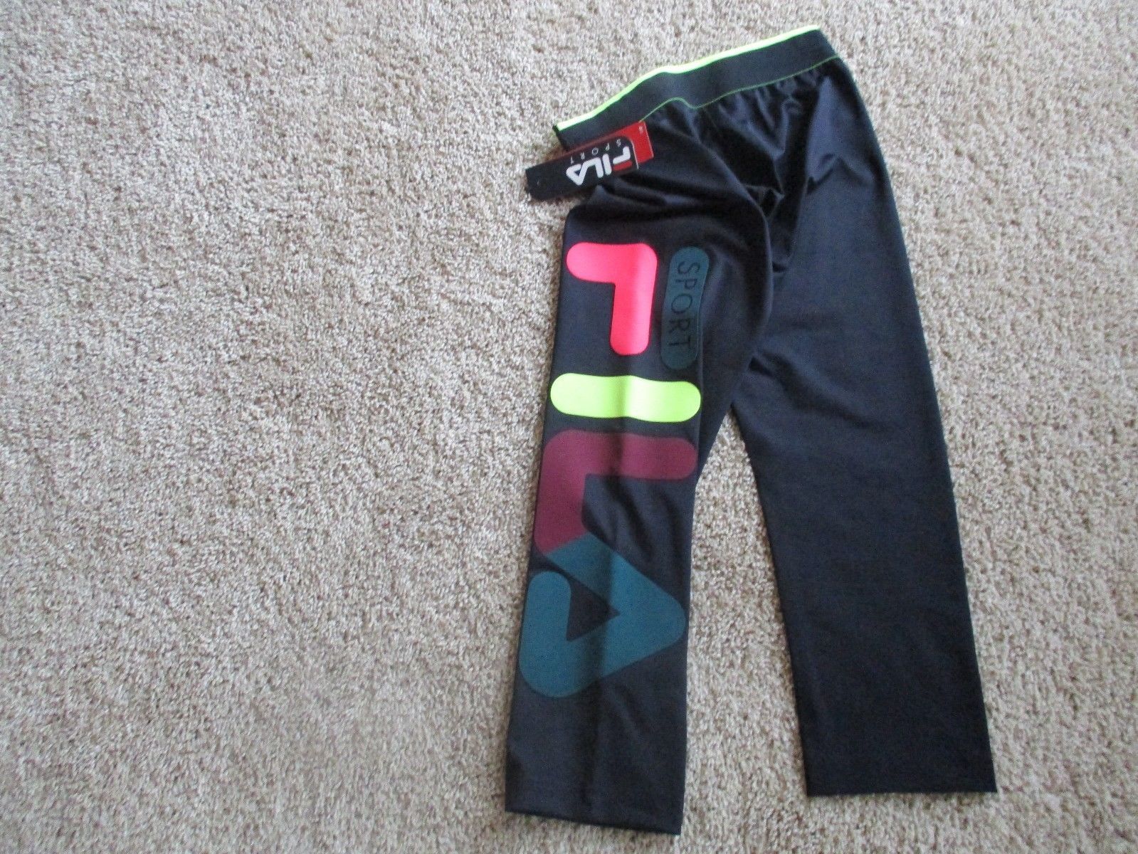 Nuovo con etichette FILA Sport Donna Performance Capris scegli taglia $40