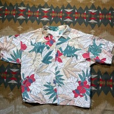 Vintage 70's Hawaiian Full button Dress T-Shirt.