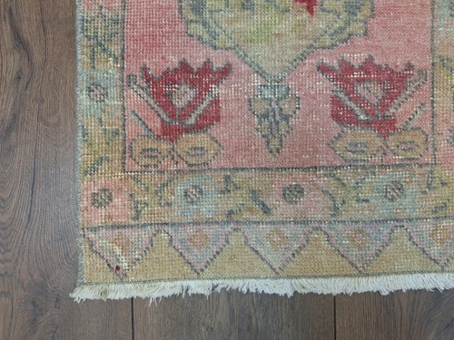 Vintage türkischer Teppich, rosa Teppich, kleiner Teppich, Fußmatte Teppich, Eingangsdesign Teppich - Bild 9 von 10