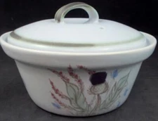Buchan Thistleware 1.25 Qt Round Covered Casserole #257/40