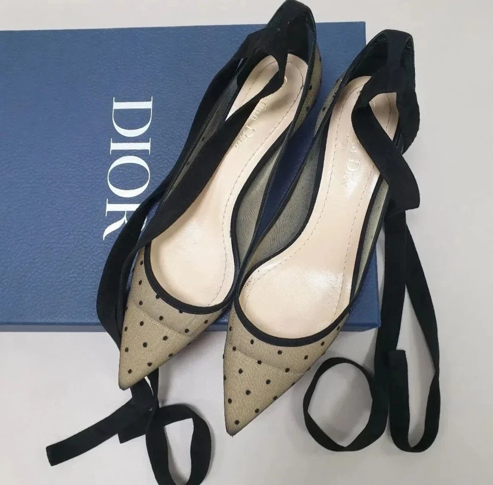 Zapatos de salón Christian Dior negros de malla gamuza D a lunares talla 38 Foto 3 de 4
