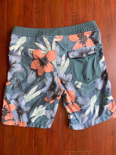Rip Curl Surf Craft Floral Hawaiian Board Shorts Tag 30 Measured Waist 32 inches - Picture 2 of 10