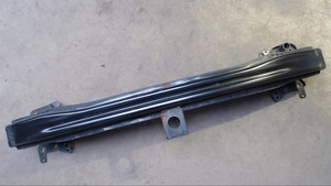 Verstärkung Träger Stoßstange Vorne 1K0807109C VW Golf 1.9 TDI Bj 2004