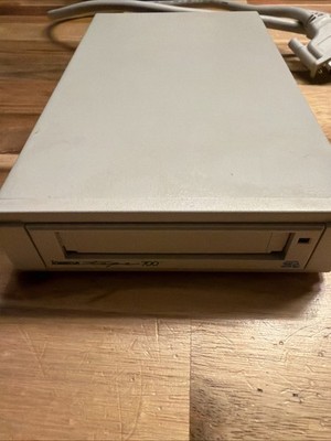 Iomega Tape 700 Model IO3010-PX