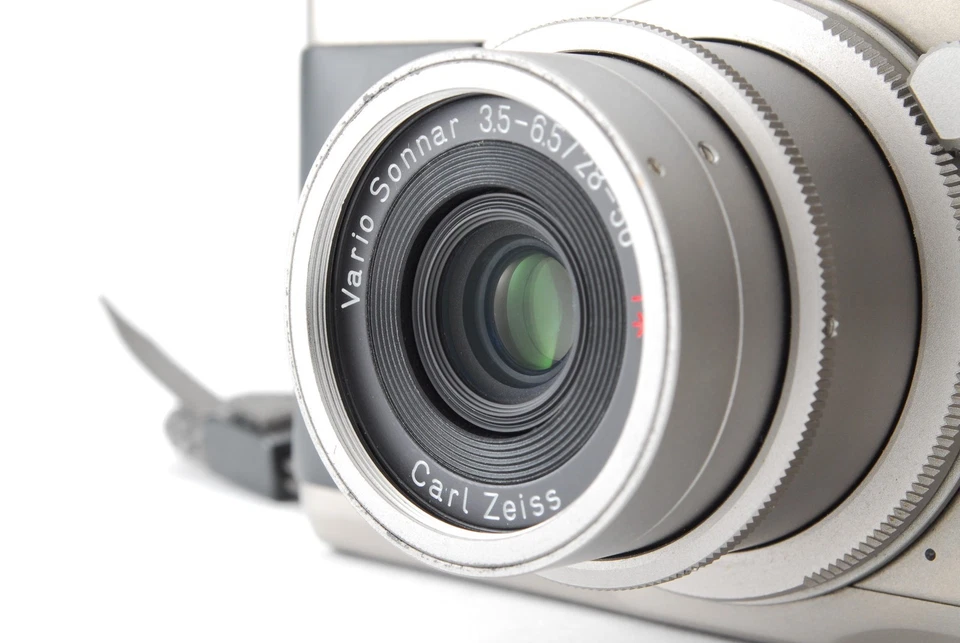 ⏯️ [NEAR MINT w/Case & Cap] Contax TVS 35mm Point & Shoot Film Camera From JAPAN - Image 3 of 4