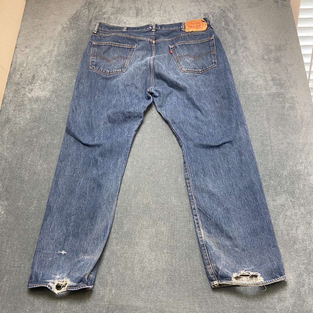 Levi's 501 Jeans Mens 44x34 Blue Denim Cotton Straight Leg Light