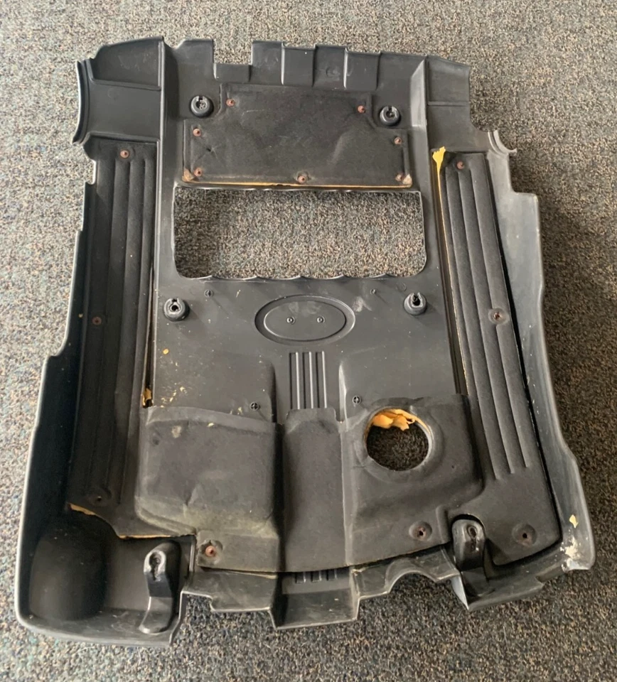 Cubierta superior del motor Hyundai XG350 2001-2005 V6 3500 29240-39700 usada OEM Foto 2 de 4