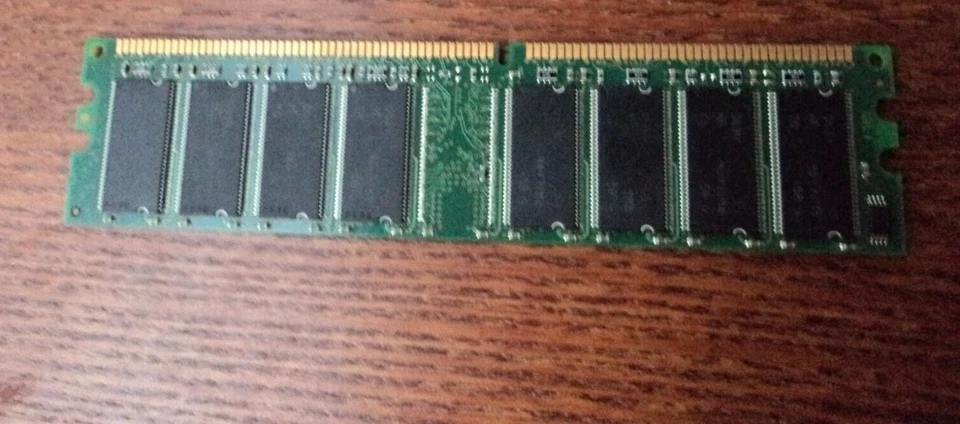 iMac G5 M9656G/A Apple 512MB DDR Non ECC PC-3200 400Mhz Memory - Image 4 of 4