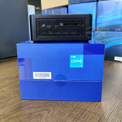 インテル NUC11PAHI Intel NUC 11 PAH 11th Gen Core i7 | Mini PC | Unboxing