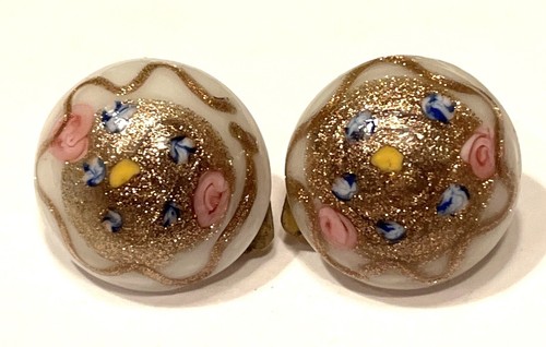 WEDDING CAKE button earrings - White handmade glass studs Venetian Murano floral
