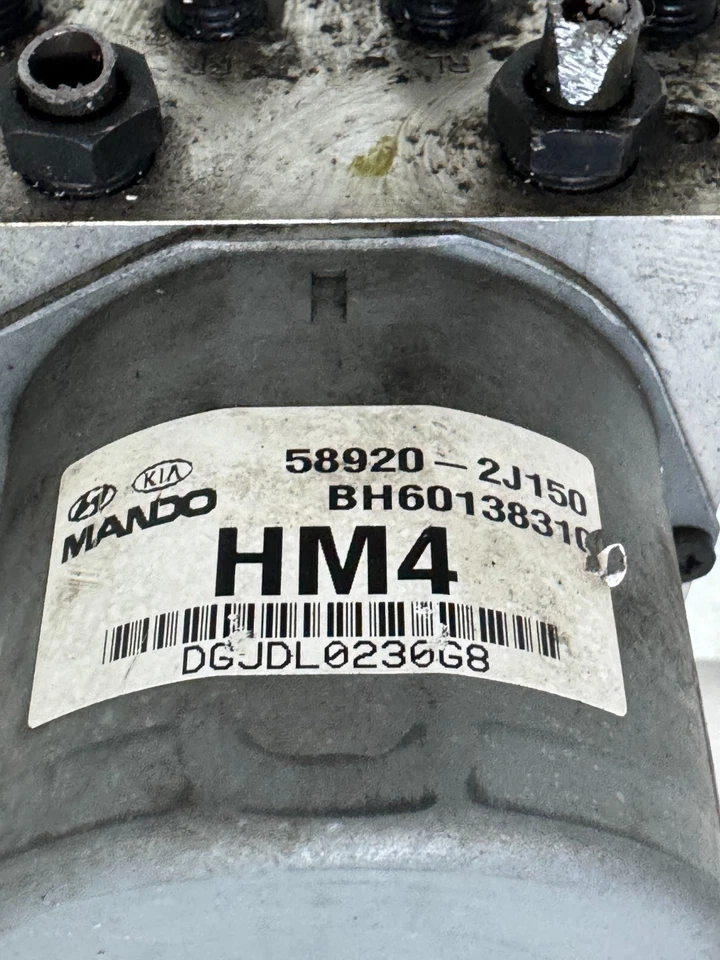 Módulo de control de bomba ABS KIA BORREGO 2009 58920-2J150 OEM (138) Foto 4 de 4